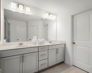 1576 Halstead Place - Photo Thumbnail 11