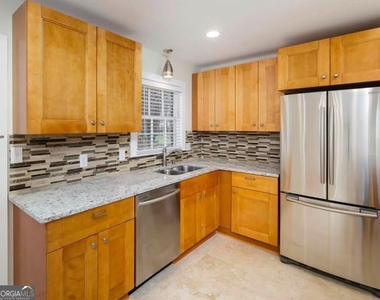 2665 Spring Drive Se - Photo Thumbnail 2