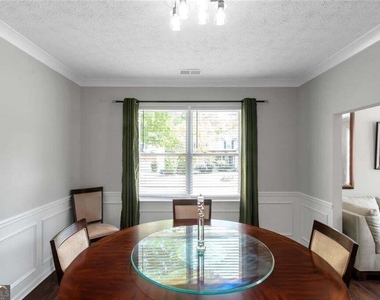 3152 Spruce Way - Photo Thumbnail 18