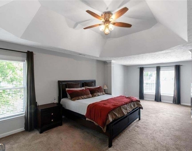 3152 Spruce Way - Photo Thumbnail 26