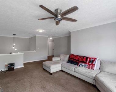 3152 Spruce Way - Photo Thumbnail 25