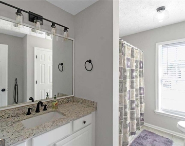 3152 Spruce Way - Photo Thumbnail 40