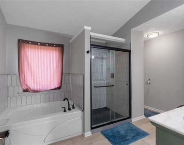 3152 Spruce Way - Photo Thumbnail 31