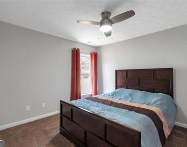 3152 Spruce Way - Photo Thumbnail 38