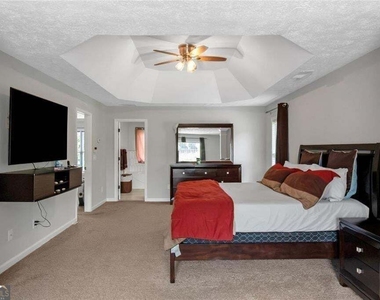 3152 Spruce Way - Photo Thumbnail 28
