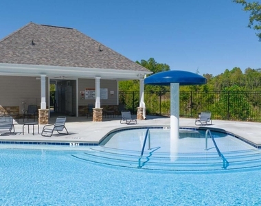 214 Coastal Drive - Photo Thumbnail 9