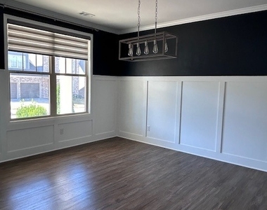 1650 Albion Drive - Photo Thumbnail 5