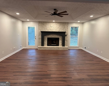 5350 Hearn Road - Photo Thumbnail 4