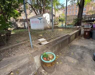 60-11 44th Avenue - Photo Thumbnail 12