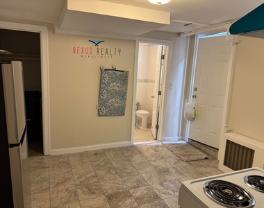 60-11 44th Avenue - Photo Thumbnail 2