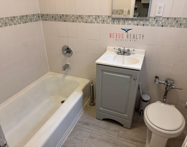 60-11 44th Avenue - Photo Thumbnail 9