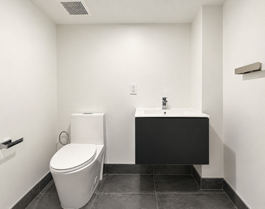 1076 Rogers Avenue - Photo Thumbnail 4