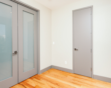 337 Melrose St 11237 - Photo Thumbnail 16