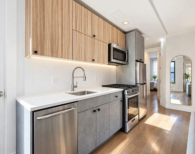 961 Seneca Avenue - Photo Thumbnail 2