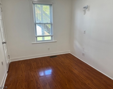 721 Lincoln Blvd - Photo Thumbnail 7