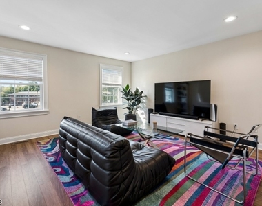 785 Springfield Ave., Unit 4 - Photo Thumbnail 3