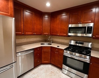 5 Caitlin Ct - Photo Thumbnail 2