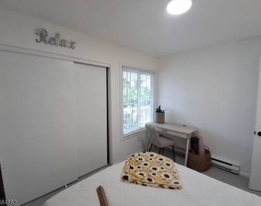 26 Larkspur Ct - Photo Thumbnail 12