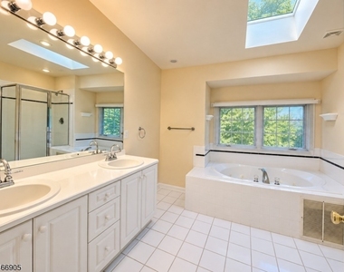 34 Leonard Ter - Photo Thumbnail 14