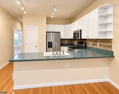 34 Leonard Ter - Photo Thumbnail 6