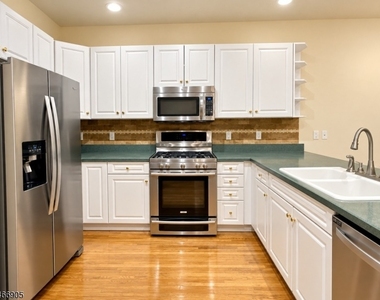 34 Leonard Ter - Photo Thumbnail 4