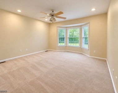 34 Leonard Ter - Photo Thumbnail 11