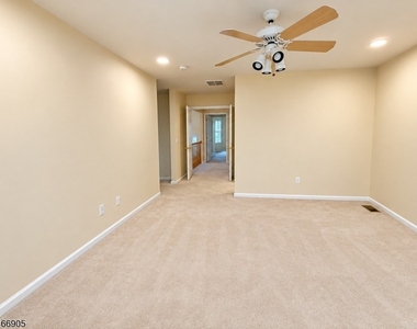 34 Leonard Ter - Photo Thumbnail 12