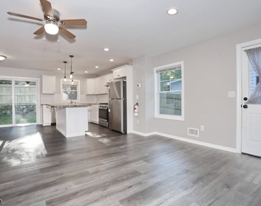 234 Lakeview Ave - Photo Thumbnail 5
