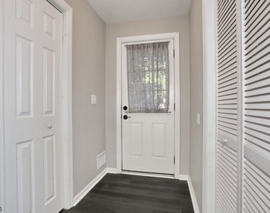 234 Lakeview Ave - Photo Thumbnail 3
