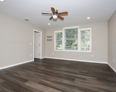 234 Lakeview Ave - Photo Thumbnail 17