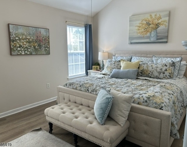 7 Crestview Dr - Photo Thumbnail 11