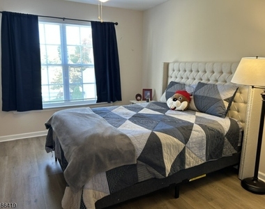 7 Crestview Dr - Photo Thumbnail 15