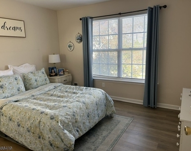 7 Crestview Dr - Photo Thumbnail 14