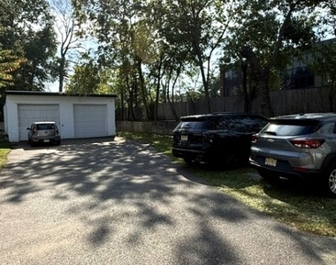 20 Maple Ave - Photo Thumbnail 10