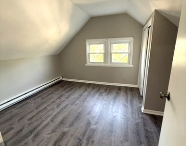 20 Maple Ave - Photo Thumbnail 7