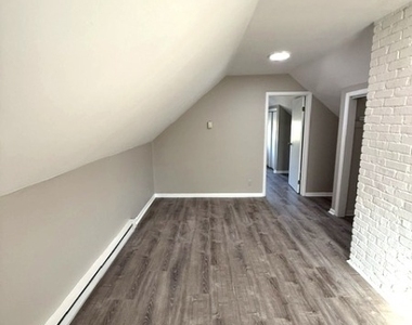 20 Maple Ave - Photo Thumbnail 5