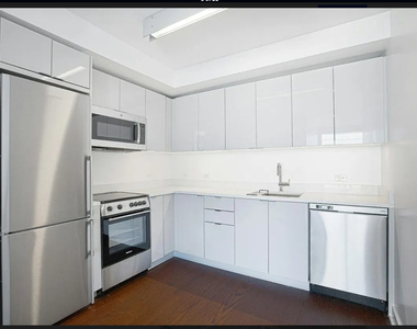 Amsterdam & 113th Street - Photo Thumbnail 1