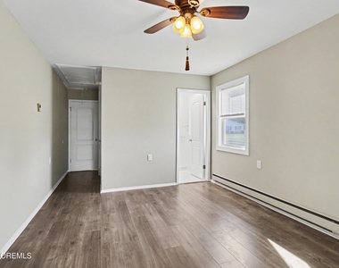 27 Rossetti Court - Photo Thumbnail 18