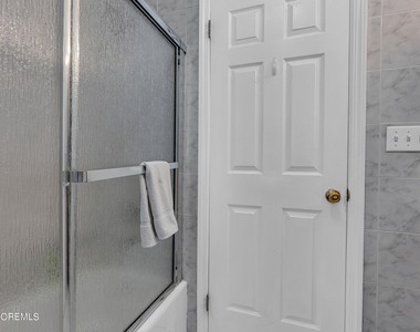 17 Lakeview Road - Photo Thumbnail 13