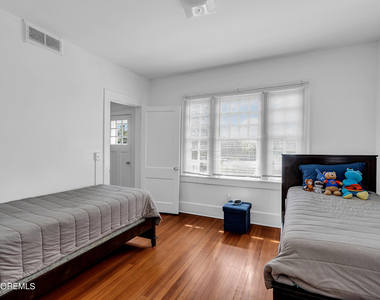 17 Lakeview Road - Photo Thumbnail 18