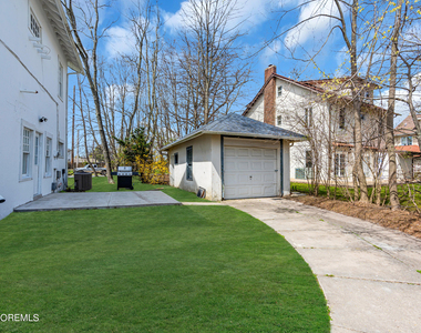 17 Lakeview Road - Photo Thumbnail 28