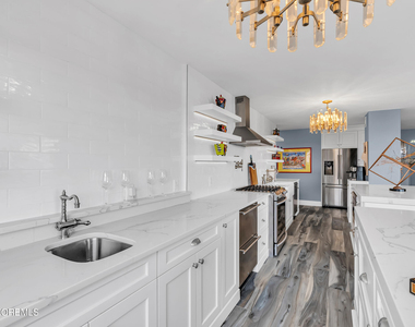 675 Ocean Avenue N - Photo Thumbnail 17