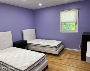 106 Pear Street - Photo Thumbnail 16