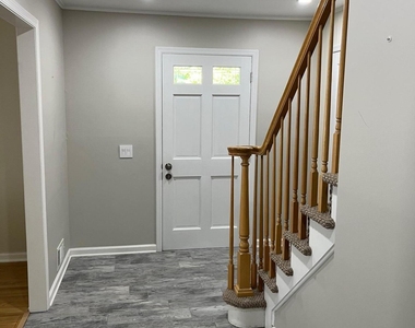 106 Pear Street - Photo Thumbnail 9