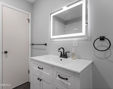 101 Lettau Drive - Photo Thumbnail 15