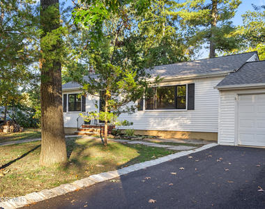 101 Lettau Drive - Photo Thumbnail 1