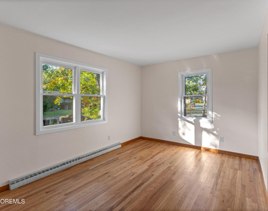 101 Lettau Drive - Photo Thumbnail 12