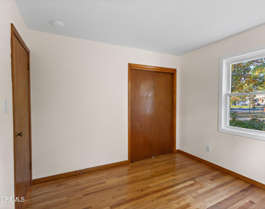 101 Lettau Drive - Photo Thumbnail 7
