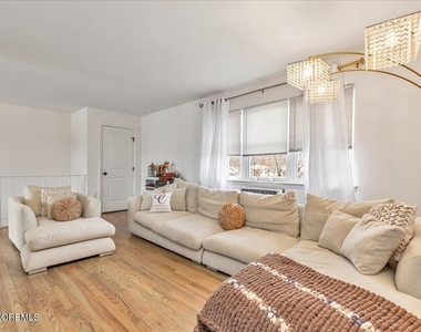 910 South Street - Photo Thumbnail 5