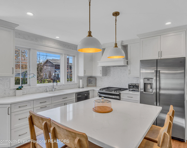 501 Morris Avenue - Photo Thumbnail 9